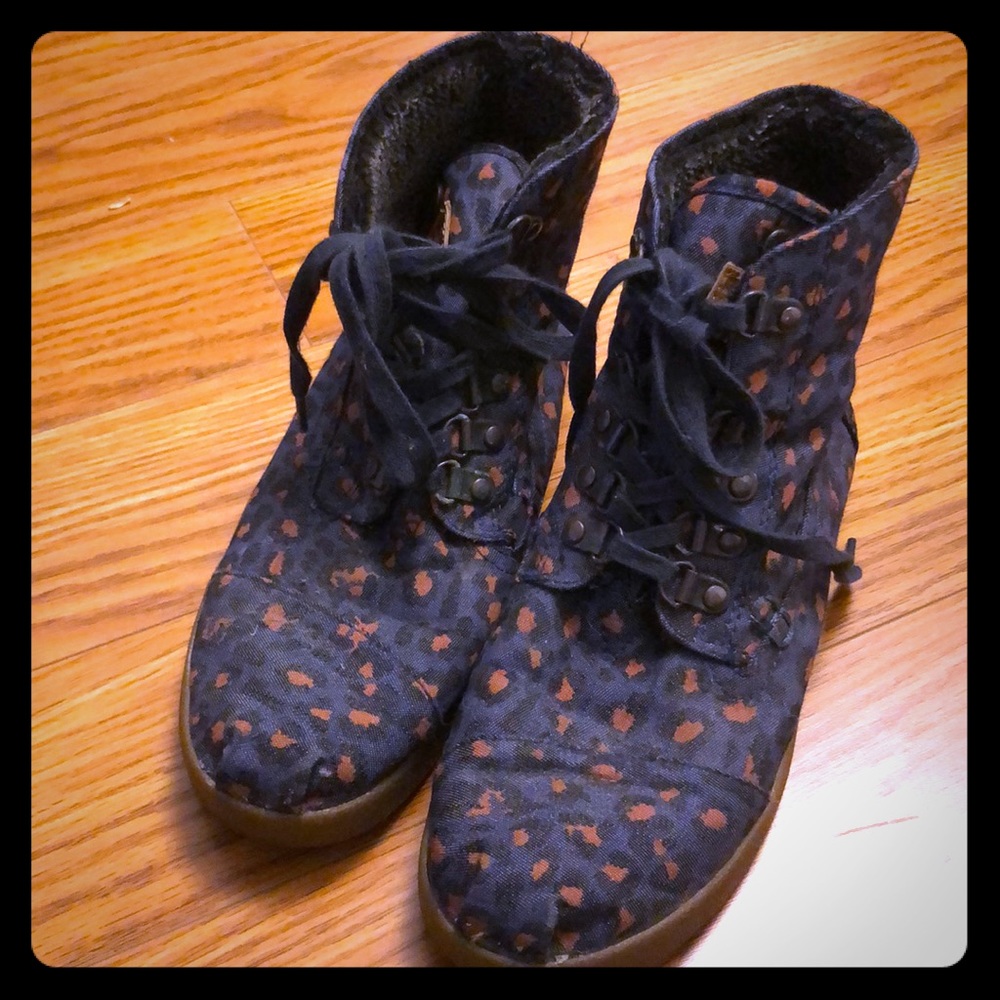 Toms sneaker booties